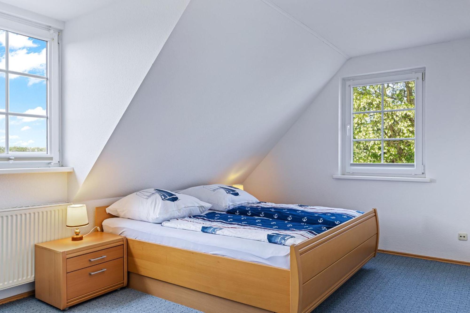 Ferienwohnung "Flori'S Ponyhof" Kröpelin エクステリア 写真