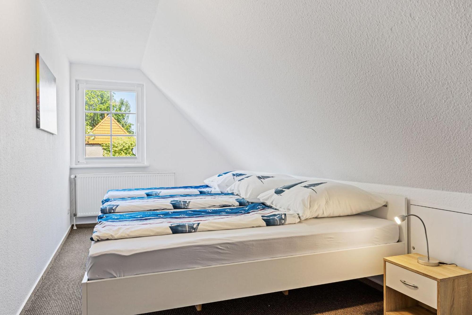 Ferienwohnung "Flori'S Ponyhof" Kröpelin エクステリア 写真